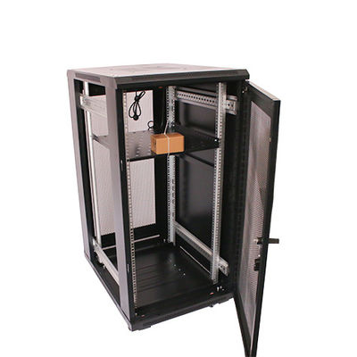 Mettez à niveau votre configuration de serveur avec un petit cabinet mural