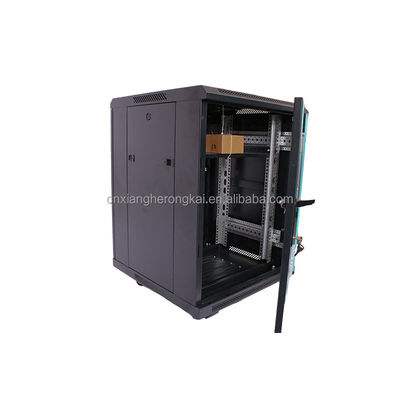 Serveur en acier laminé à froid SPCC pour le rack de serveur du cabinet réseau dans la salle de serveur